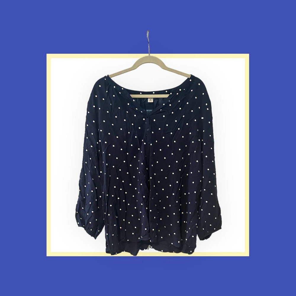 Old Navy navy blue and white poka dot size 2 plus